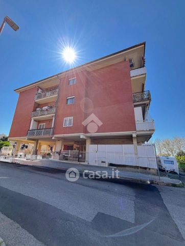 Appartamento in residenziale in Via Cencio Baldazzi 9