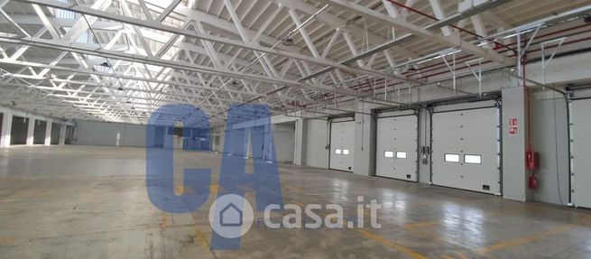 Capannone in commerciale in A51 Tangenziale Est di Milano