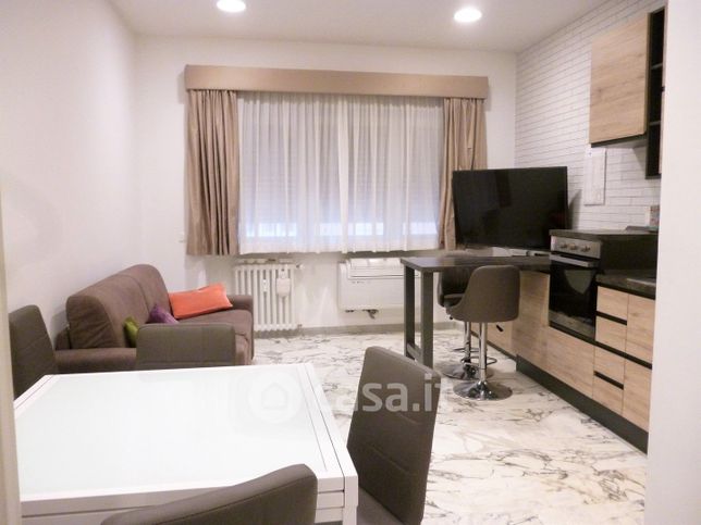 Ufficio in commerciale in Circonvallazione Cornelia 70