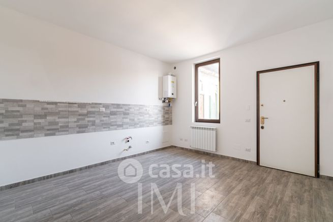 Appartamento in residenziale in Via Bovisasca 201