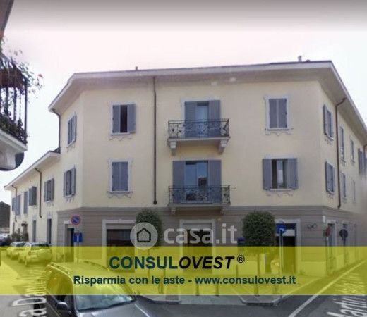 Ufficio in commerciale in Via Dante Alighieri 6