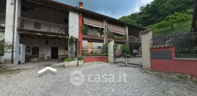 Casa indipendente in residenziale in Via San Vincenzo 22