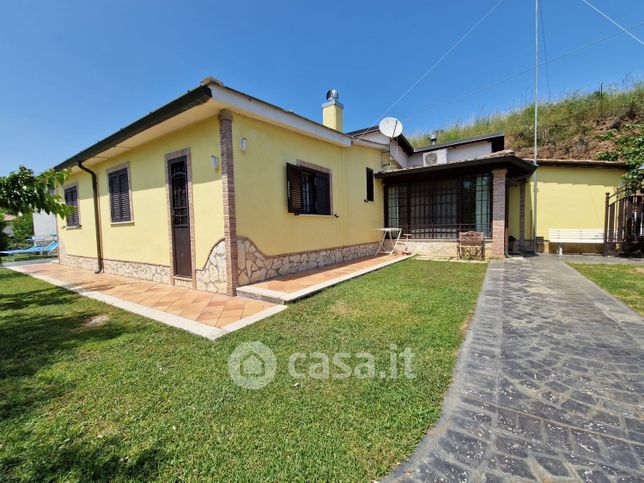 Villa in residenziale in Via san pastore 7