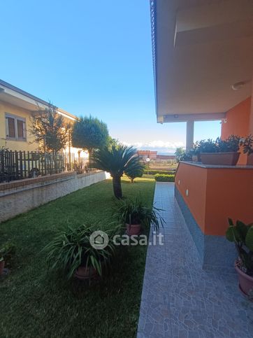 Appartamento in residenziale in Via dei Brutii 13