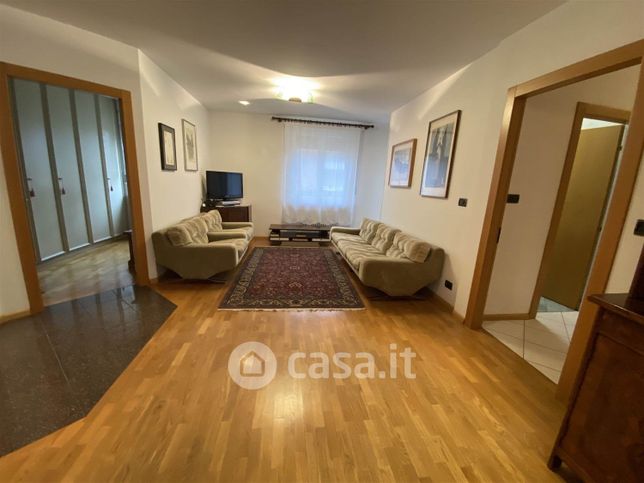 Appartamento in residenziale in Via Luigi Cadorna 12