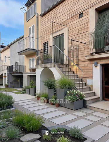 Casa indipendente in residenziale in Via Nigito 27