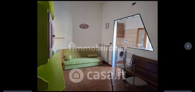 Casa indipendente in residenziale in Piazza Stefano De Maria