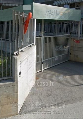 Box/posto auto in residenziale in Corso Francia 111