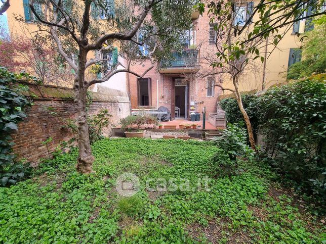 Appartamento in residenziale in Via Mascarella