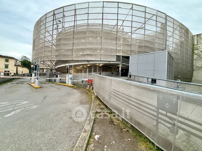 Box/posto auto in residenziale in Piazza Alberti