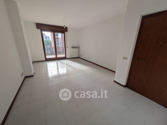 Appartamento in residenziale in Via Eleonora Duse 20