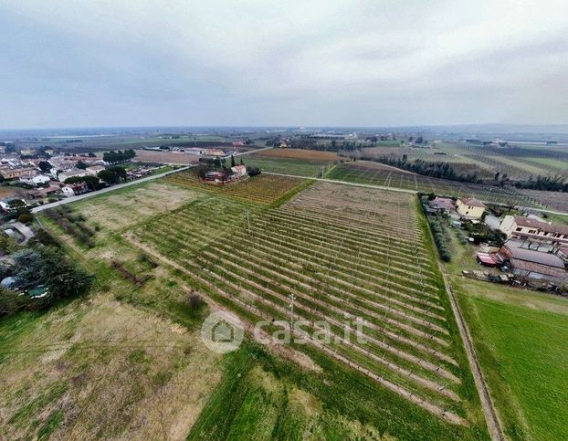 Terreno agricolo in commerciale in Via Emilia Levante 14 /A
