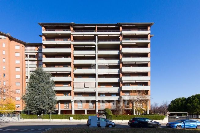 Box/posto auto in residenziale in Via Adda 1
