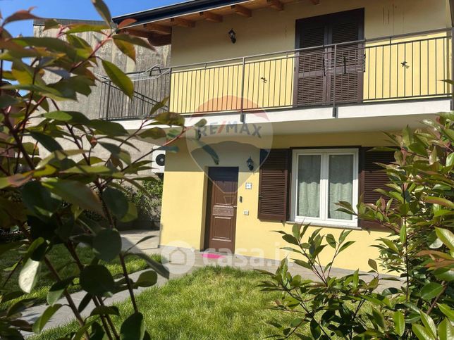 Villa in residenziale in Via Alessandro Volta 14