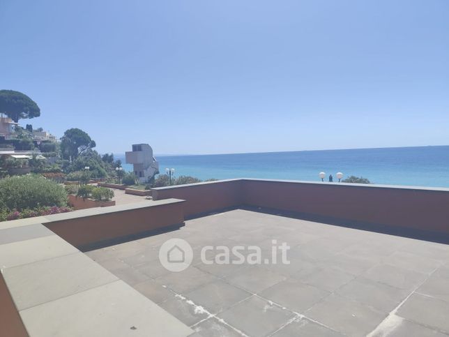 Appartamento in residenziale in Piazza degli Ulivi