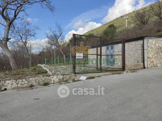 Terreno agricolo in commerciale in Via Quercia