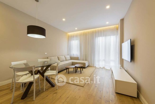 Appartamento in residenziale in Via Giuseppe Saverio Mercadante 69