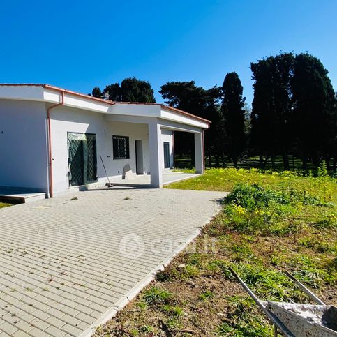 Casa bi/trifamiliare in residenziale in Stradone Sant'Anastasio