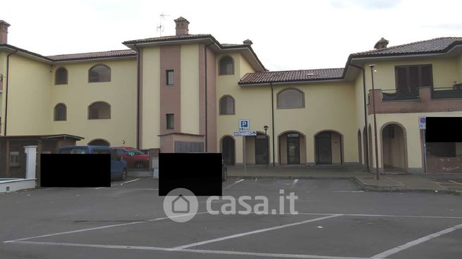 Appartamento in residenziale in Piazza Monsignor Domenico Senna 5