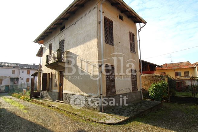 Casa indipendente in residenziale in Via G. Mazzini 11