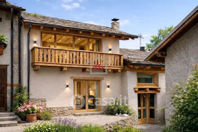 Rustico/casale in residenziale in Frazione Melezet