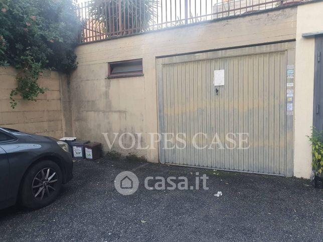 Garage/posto auto in residenziale in Via Nomentana