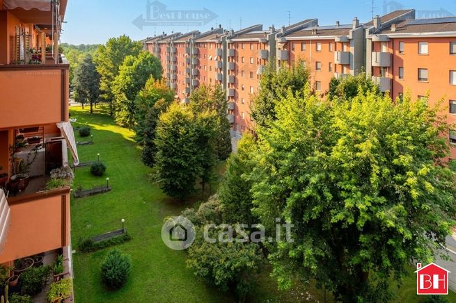Attico/mansarda in residenziale in Via Giorgio Amendola 30