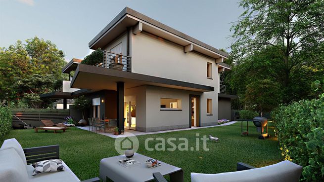 Casa bi/trifamiliare in residenziale in Via Bolzano