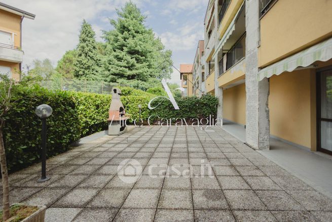 Appartamento in residenziale in Via Monte Generoso 71
