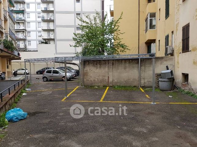 Garage/posto auto in residenziale in 