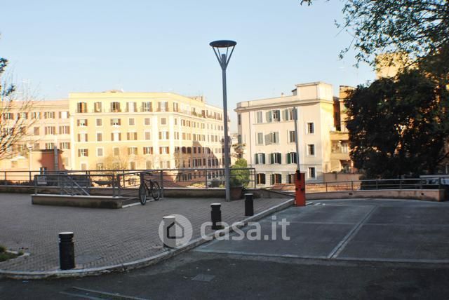 Garage/posto auto in residenziale in Via Gaetano Sacchi