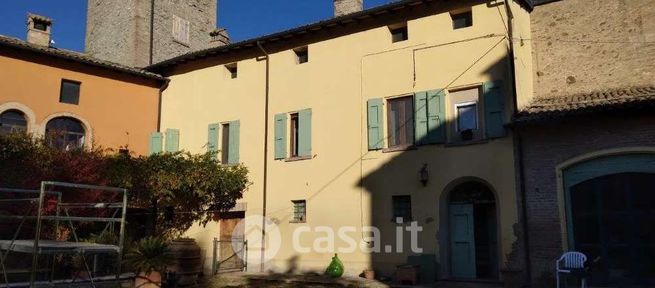 Casa bi/trifamiliare in residenziale in Via San Polo 19