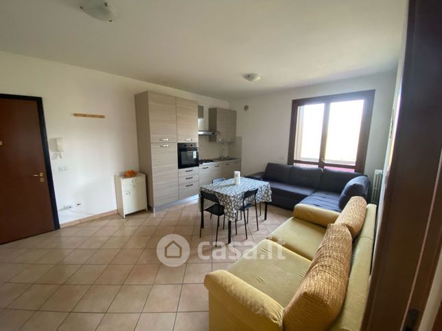 Appartamento in residenziale in Via Don Carlo Ballarotto 10