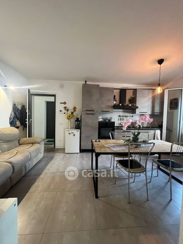 Appartamento in residenziale in Via Costanzo Mazzoni 34