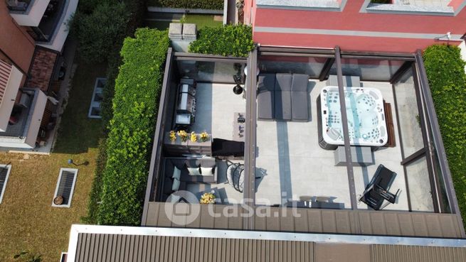 Appartamento in residenziale in Via Giotto 26