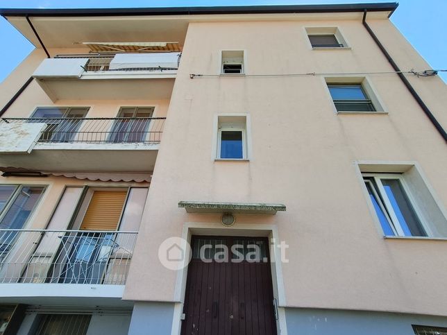 Appartamento in residenziale in Via Bizzuno 17