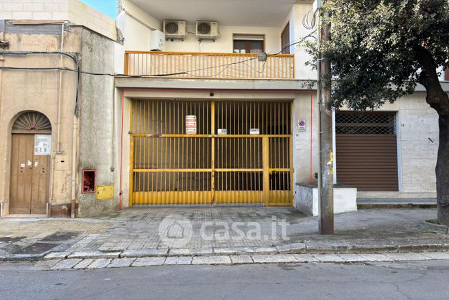 Garage/posto auto in residenziale in Via Tenente Ugo Granafei 16