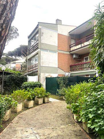 Appartamento in residenziale in Viale Sestri Levante