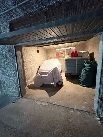 Box/posto auto in residenziale in Via Campopannone 61