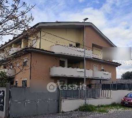 Box/posto auto in residenziale in Via Riola Sardo