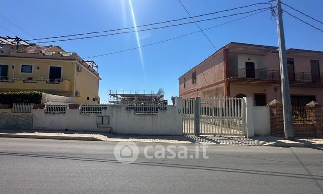 Casa indipendente in residenziale in Via Aldo Moro 24