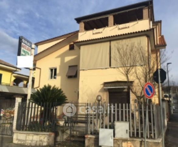Appartamento in residenziale in Via Col di Tenda 1