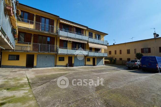 Casa bi/trifamiliare in residenziale in Via Roma 39