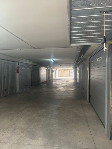 Garage/posto auto in residenziale in Via Leon Pancaldo 99