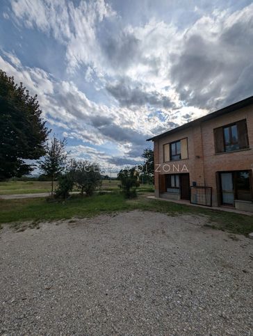 Appartamento in residenziale in Via Mirandola di Sotto