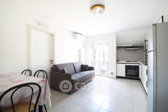 Appartamento in residenziale in Via Zandonai 5
