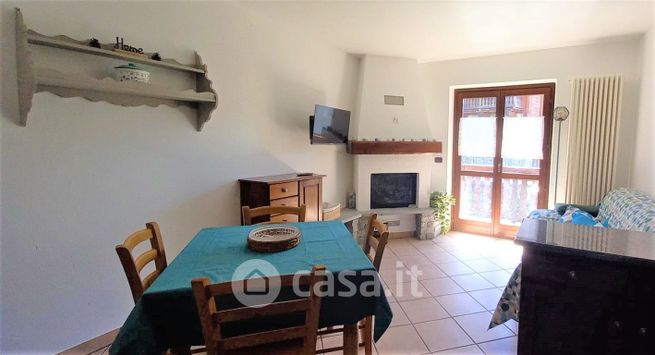 Appartamento in residenziale in Via dei Laghi 23 B