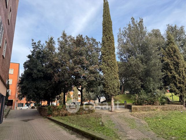 Ufficio in commerciale in Largo Luigi Cossa