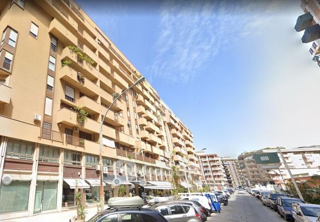 Appartamento in residenziale in Via Ercole Bernabei 51