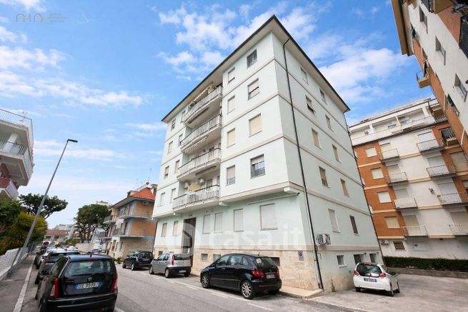 Appartamento in residenziale in Via Giannina Milli 13